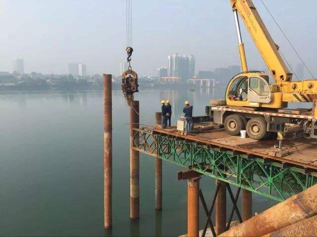 橋梁工程.jpg 橋梁工程.jpg